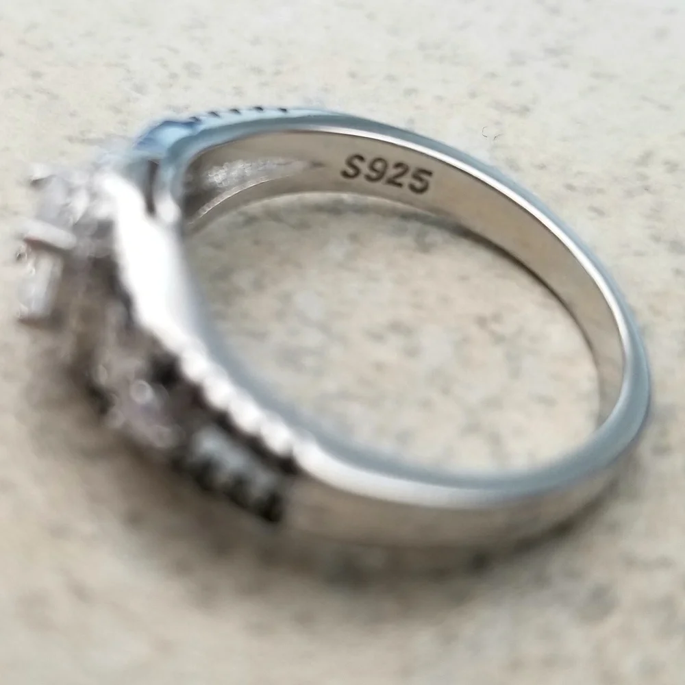 Antique Style Black Spinel Ring - Picture 6 of 7